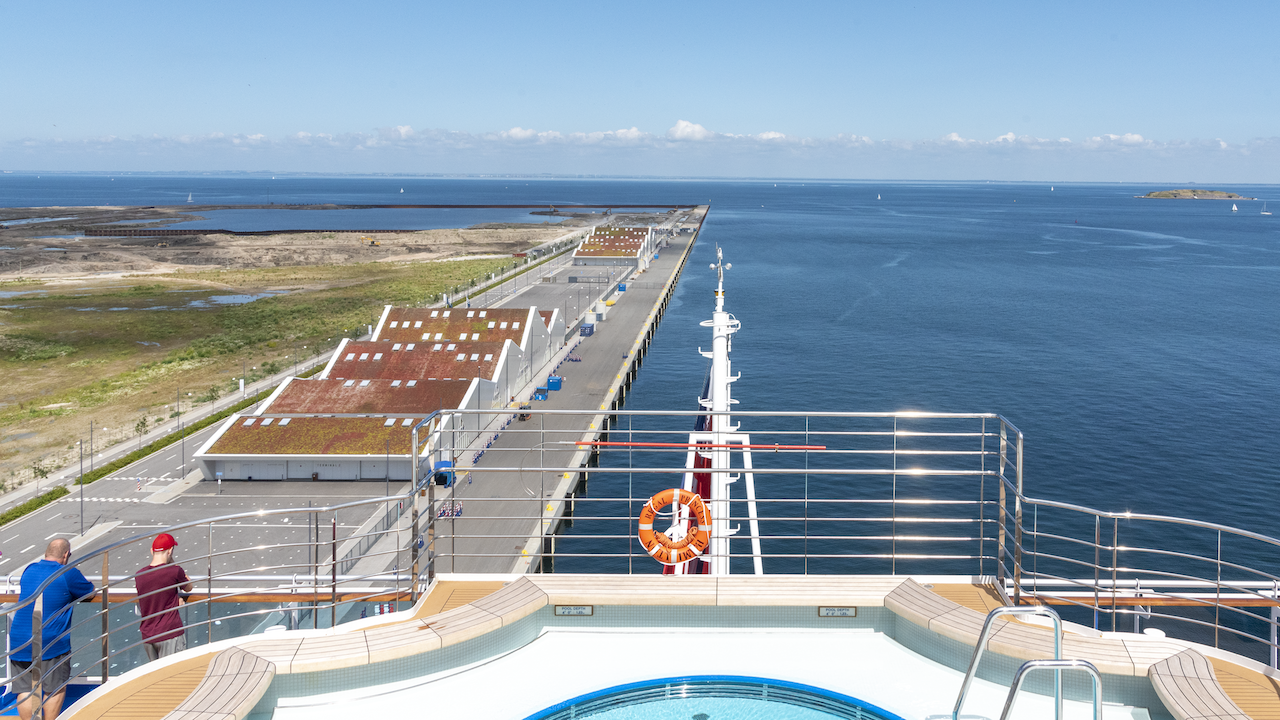Cruise Line News | NCL Bankrupt? More Carnival Cancelations!
