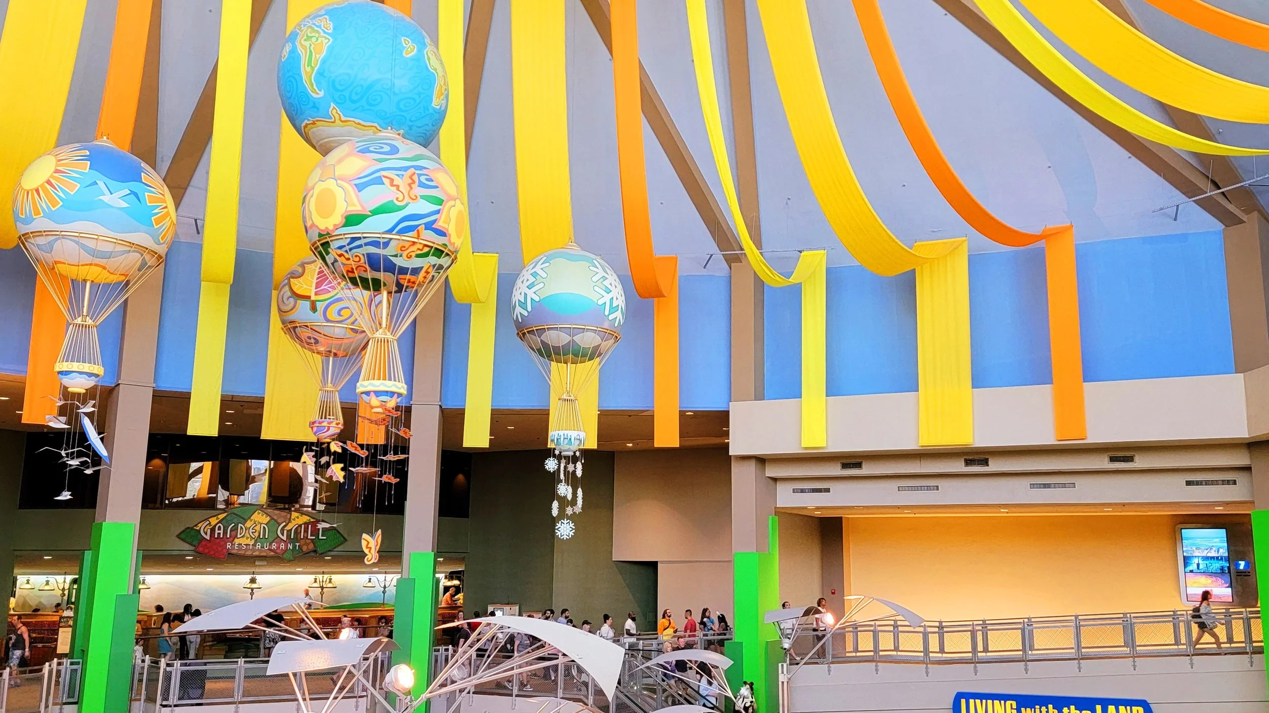 Disney Magic and Delicious - Garden Grill Epcot