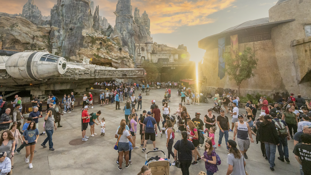 Docking Bay 7 - Food & Cargo at Disney World