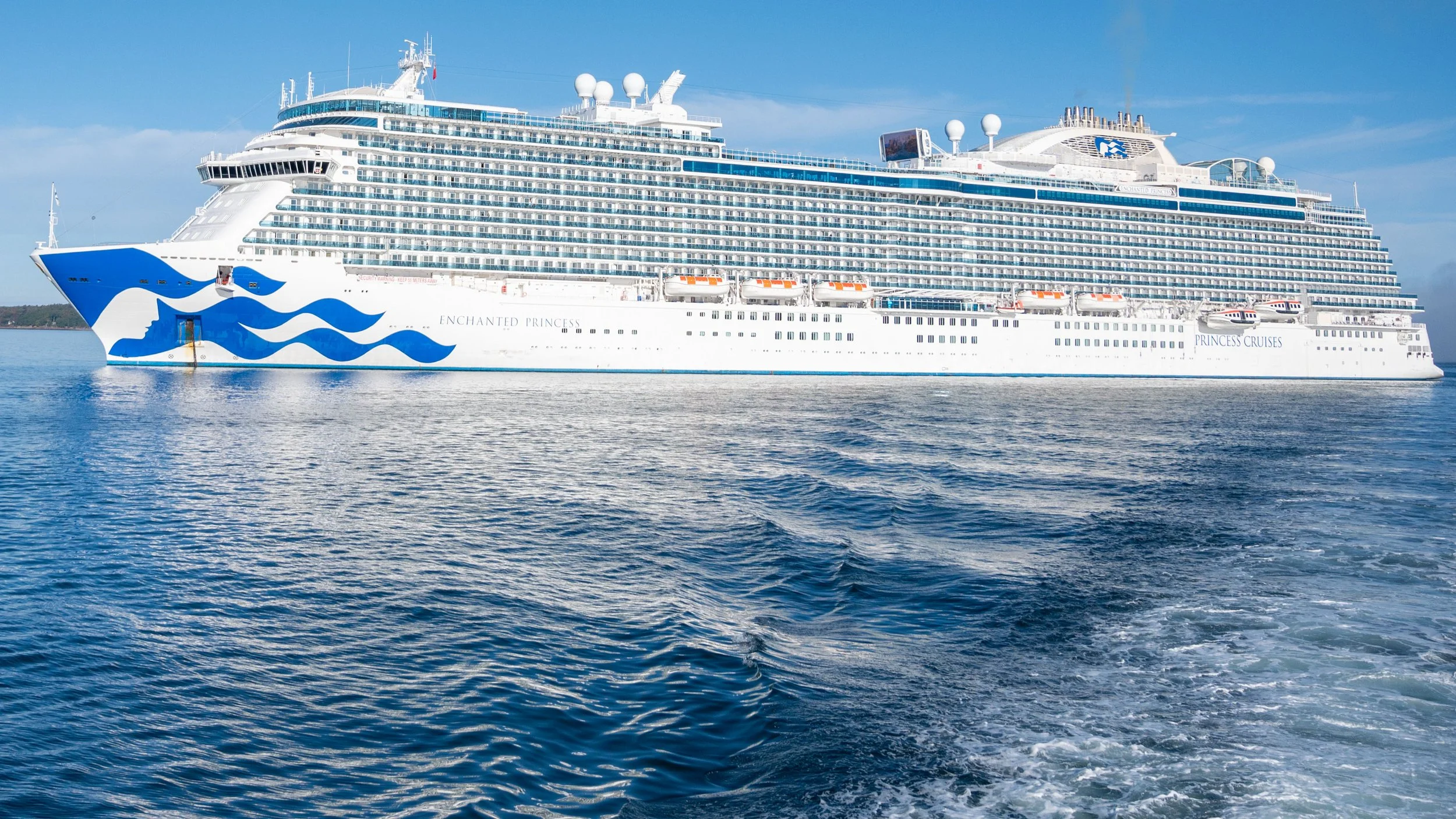 Full Ship tour - Enchanted Princess
