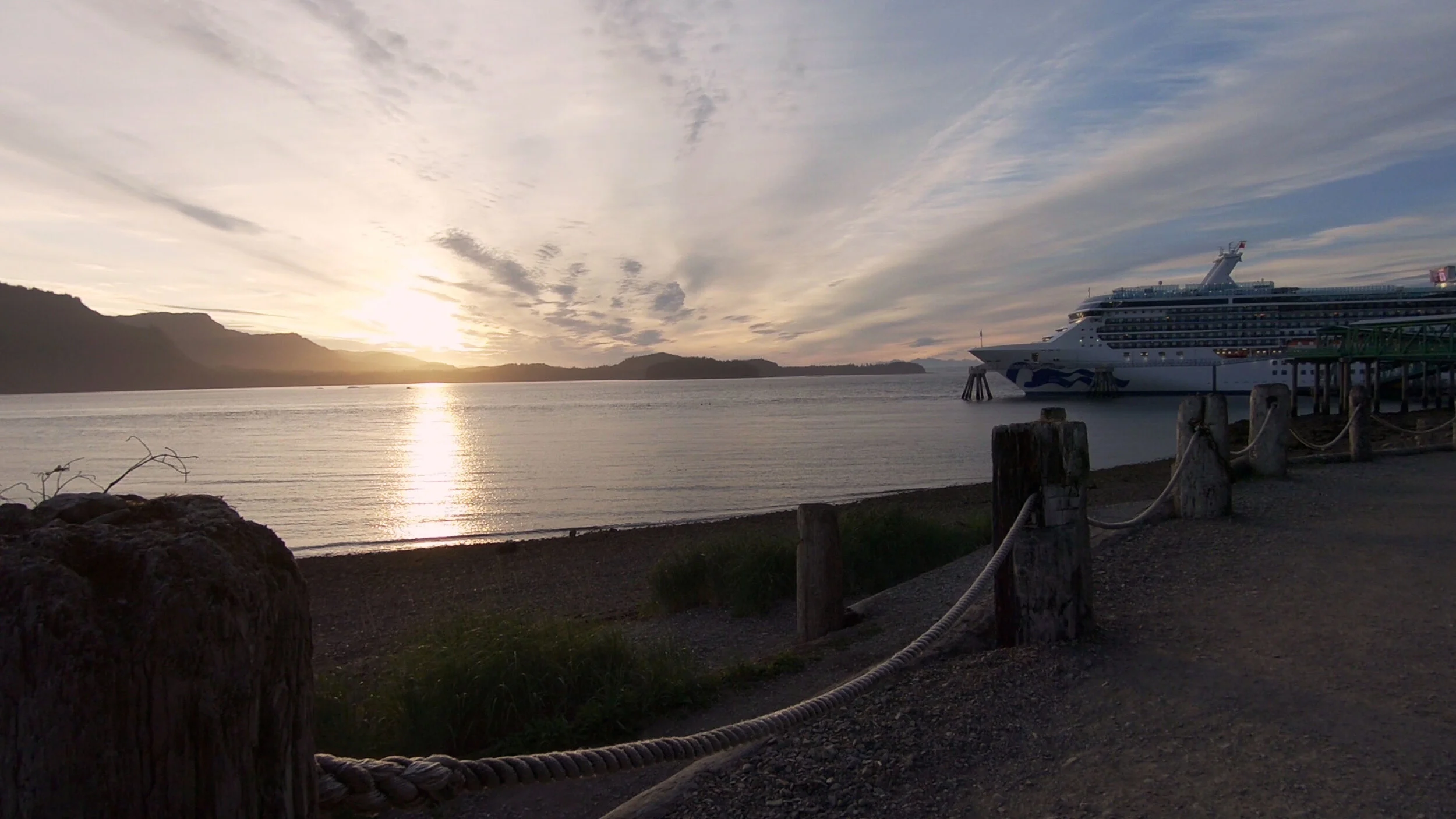 Last Cruise Ship Finally Docks | Cruise News April 26