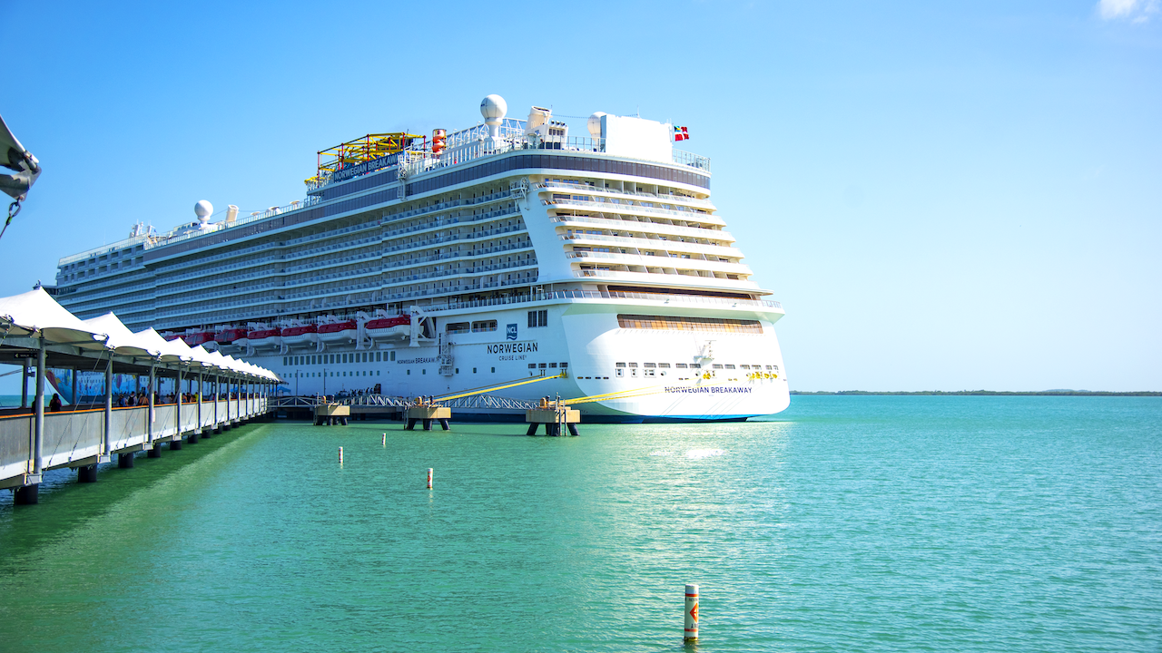 Newest CDC Updates & Florida Battles with Cruise Lines