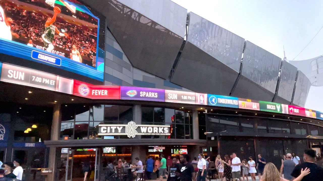 Ultimate Sports Bar? Disney Dining Reviews